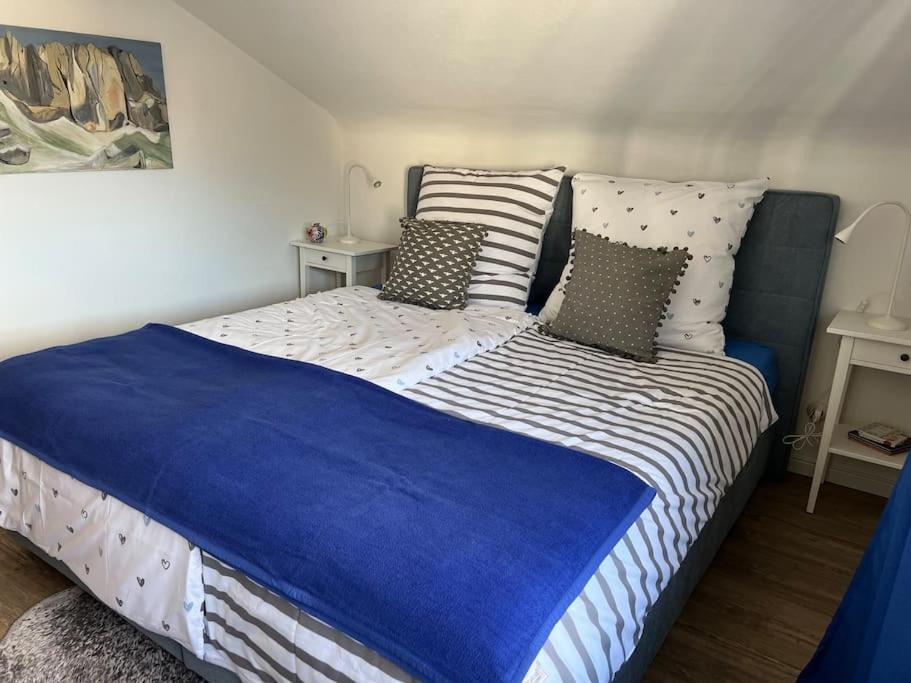 Gemuetliches Fuer Messe, Job & Kurzurlaub Im Gruenen, Naehe Duesseldorf Apartment